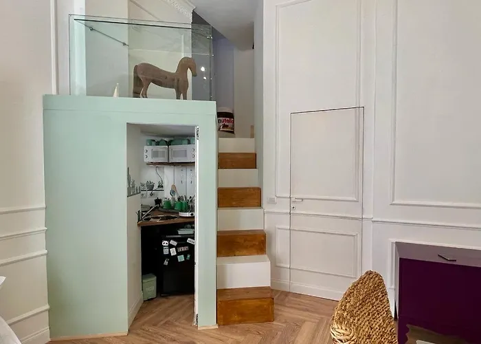 Happy Family Cairoli Apartmán